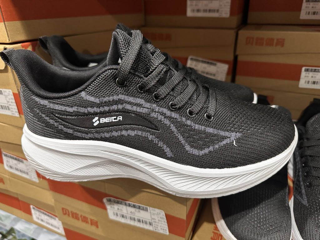 Quality Lightweight Cushioned Men runners sizes 36-44
