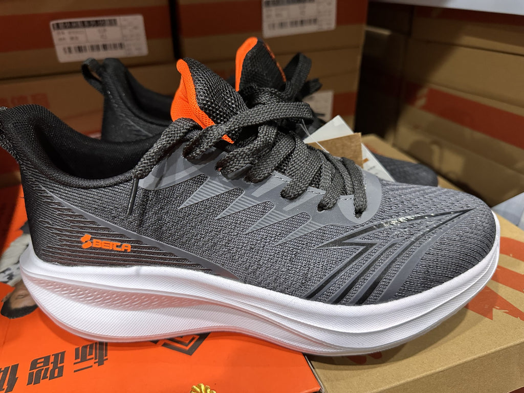 Quality Lightweight Cushioned Men runners sizes 36-44