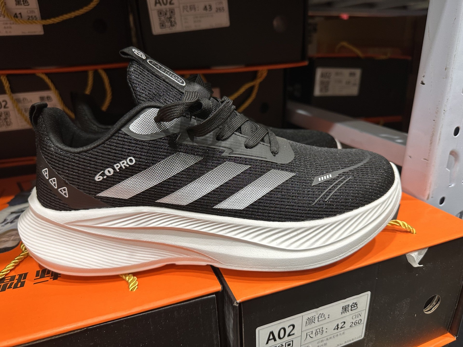 Quality Lightweight Cushioned Men runners sizes 36-44